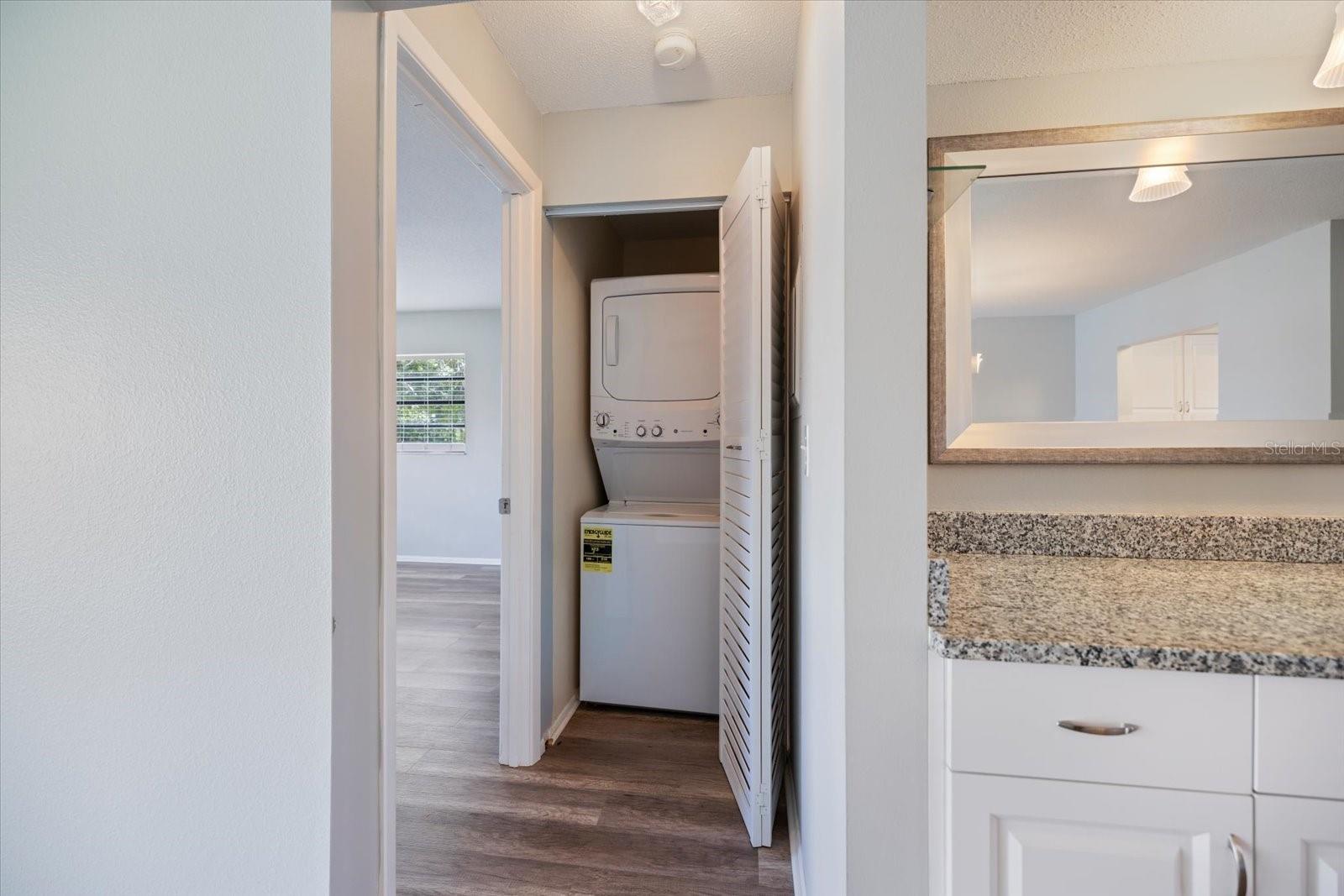 Image 25 of 38 For 335 Three Lakes Lane B