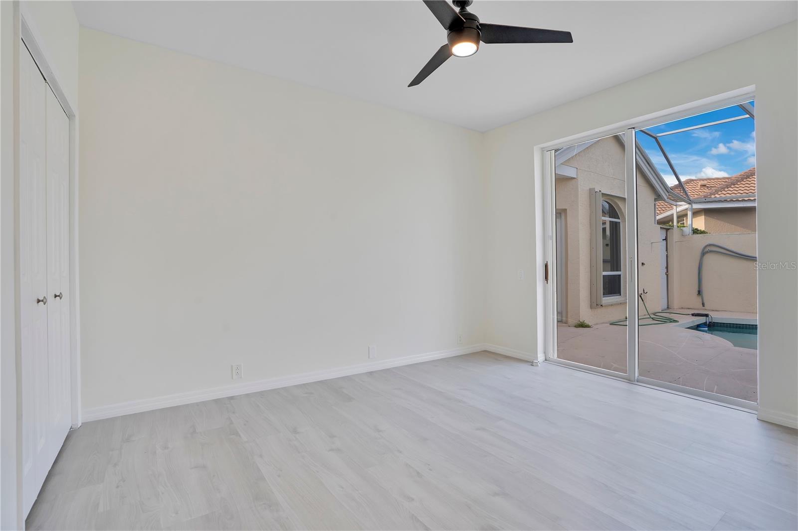 Image 13 of 33 For 8533 Gateway Court