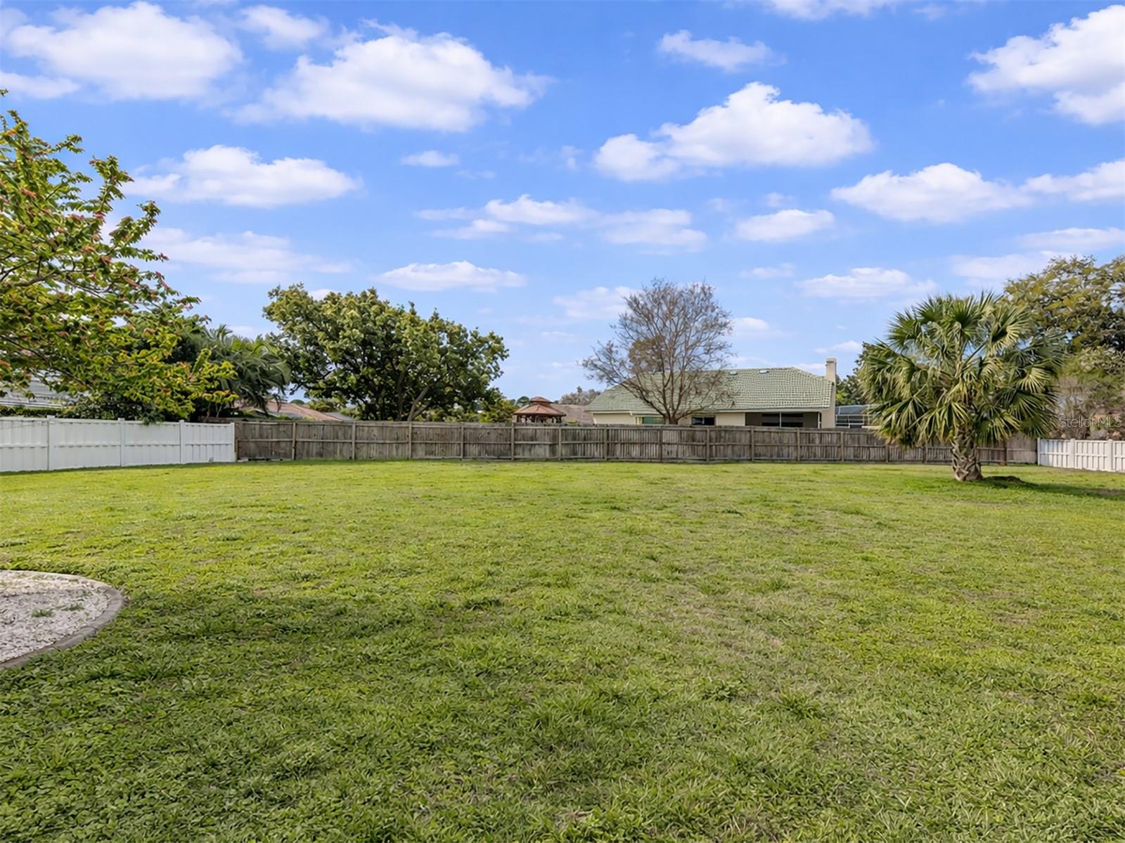 Image 27 of 60 For 1053 Derian Place