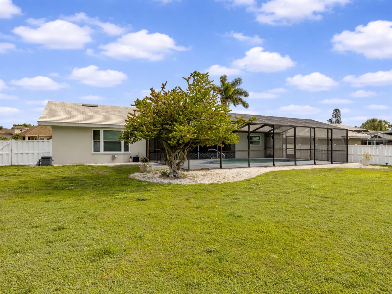 Image 28 of 60 For 1053 Derian Place