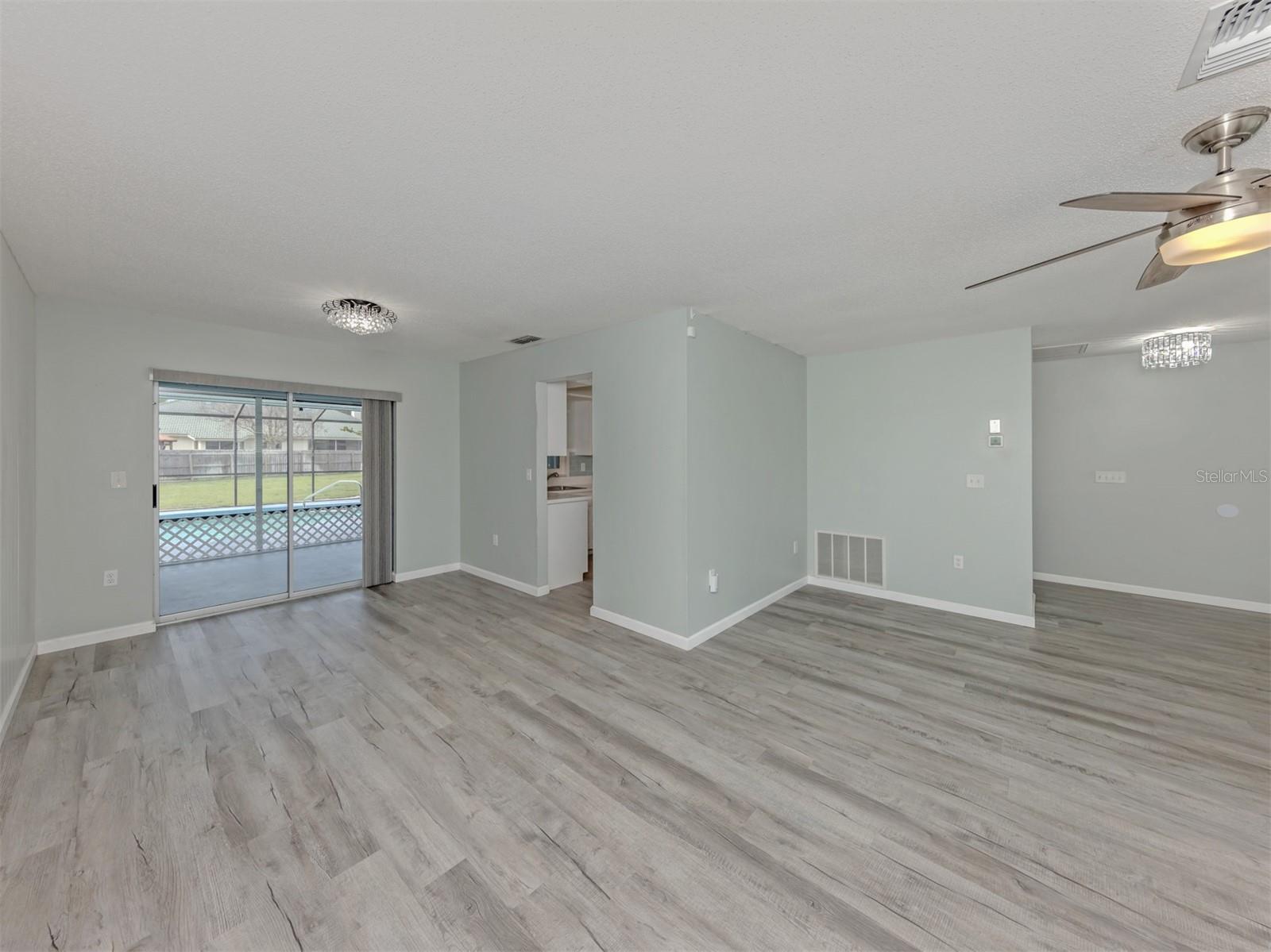 Image 5 of 60 For 1053 Derian Place