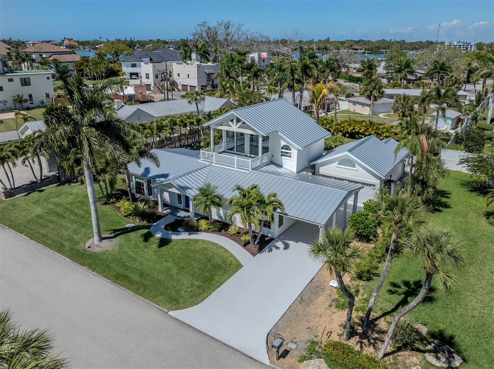 Image 24 of 66 For 212 Sunrise Drive