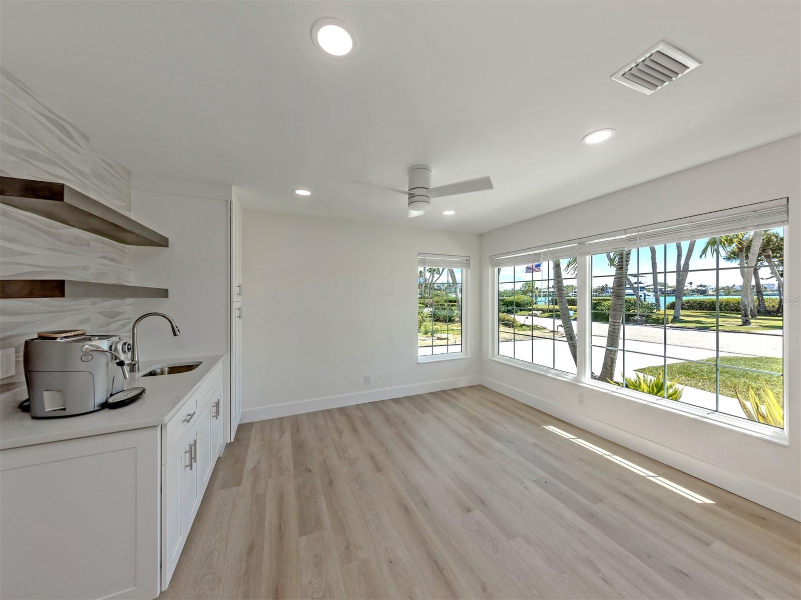 Image 29 of 66 For 212 Sunrise Drive