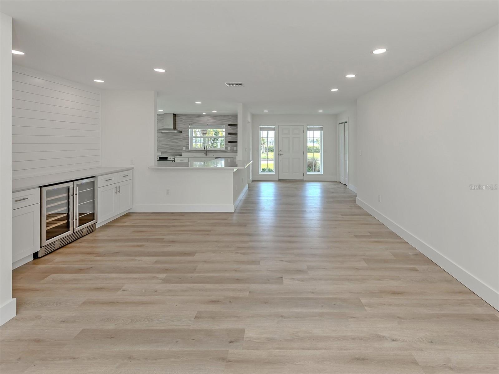 Image 30 of 66 For 212 Sunrise Drive