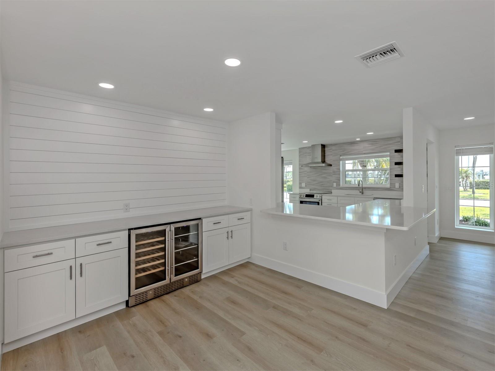 Image 31 of 66 For 212 Sunrise Drive