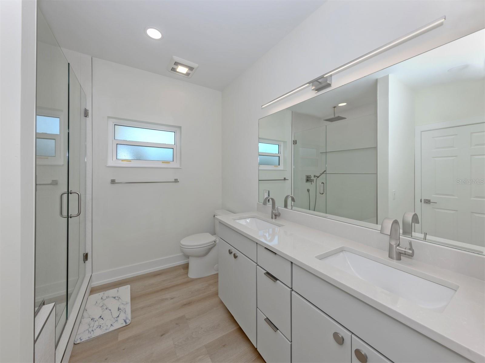 Image 36 of 66 For 212 Sunrise Drive