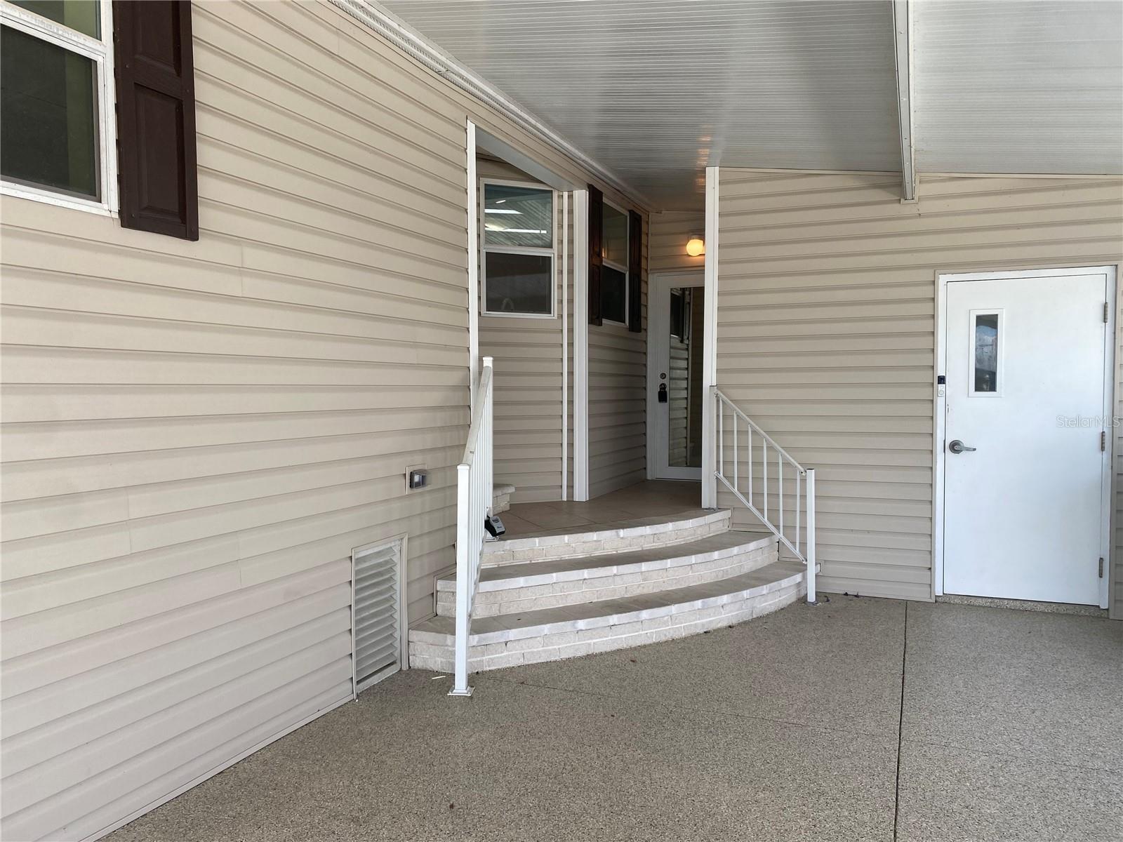 Image 4 of 29 For 724 Blackburn Boulevard