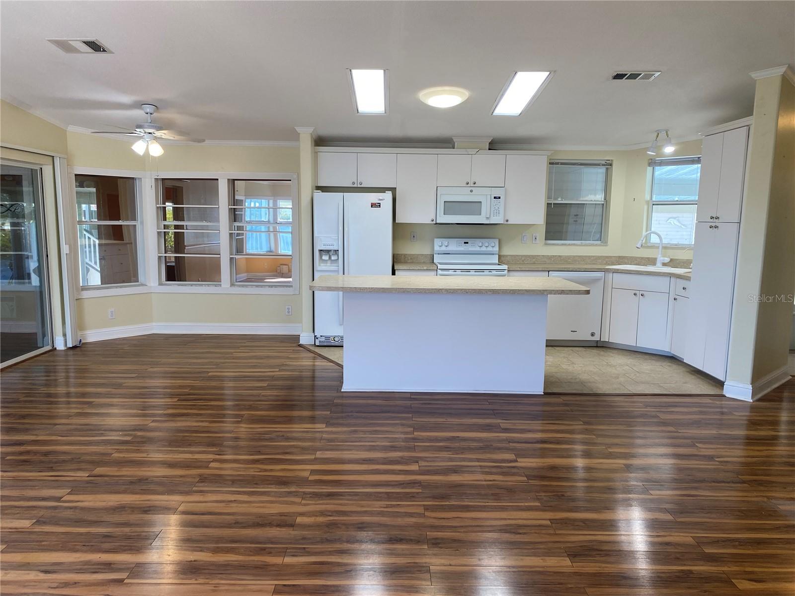 Image 7 of 29 For 724 Blackburn Boulevard