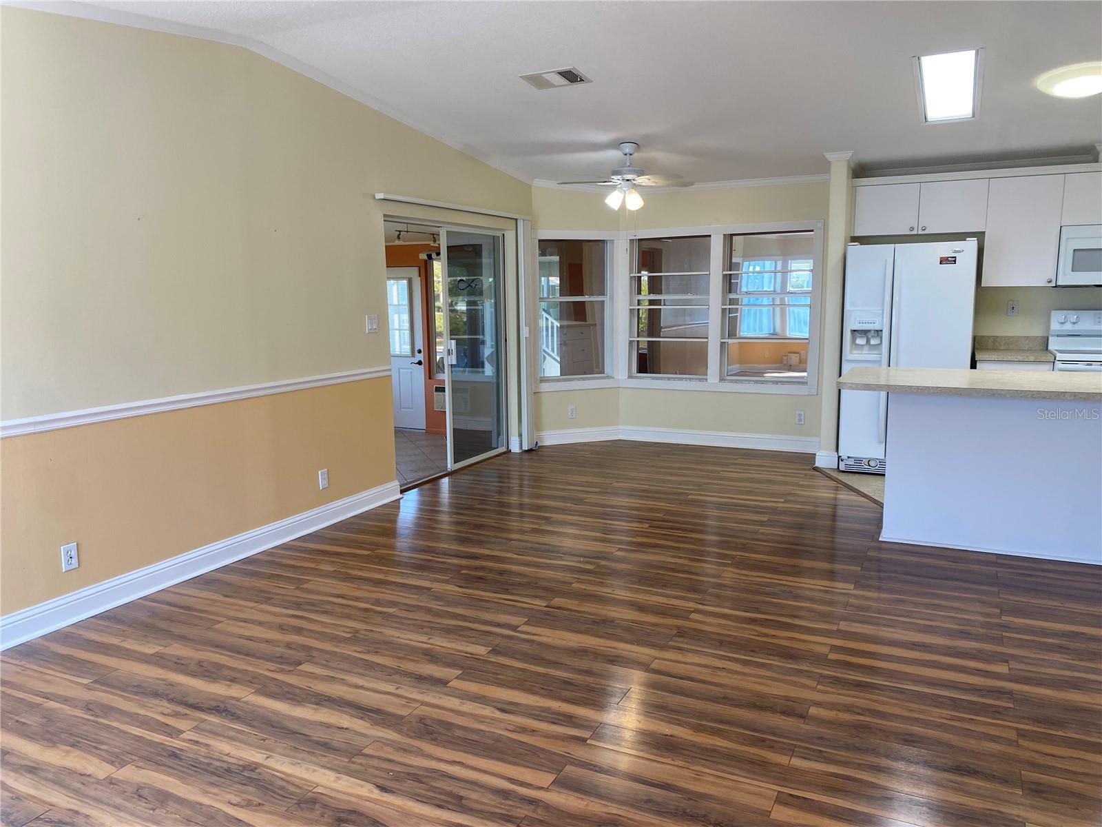 Image 8 of 29 For 724 Blackburn Boulevard