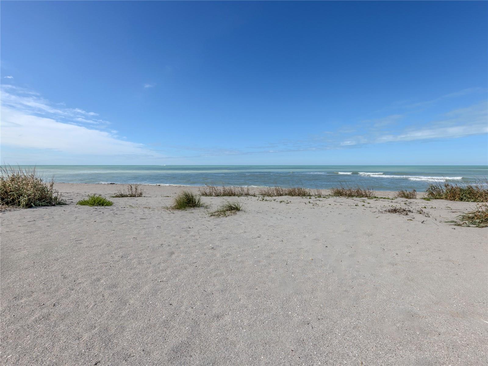 Image 37 of 56 For 550 Flamingo Drive 301