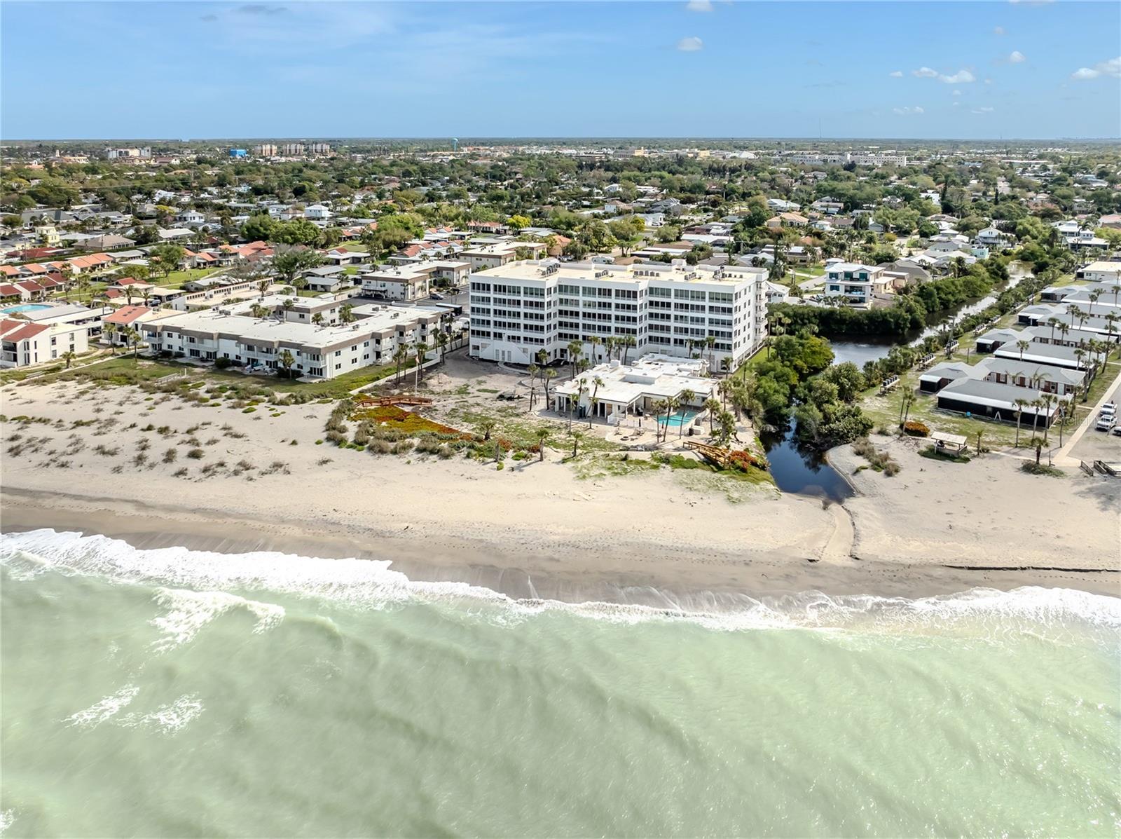 Image 41 of 56 For 550 Flamingo Drive 301