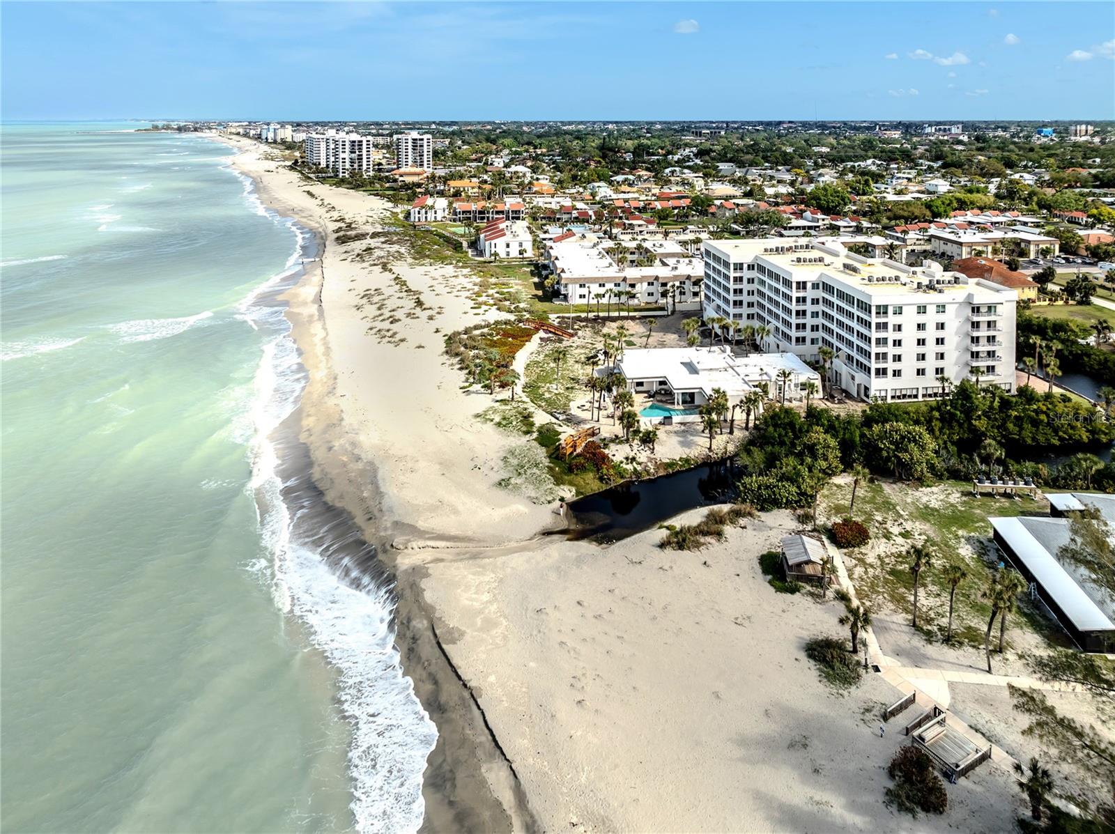 Image 42 of 56 For 550 Flamingo Drive 301