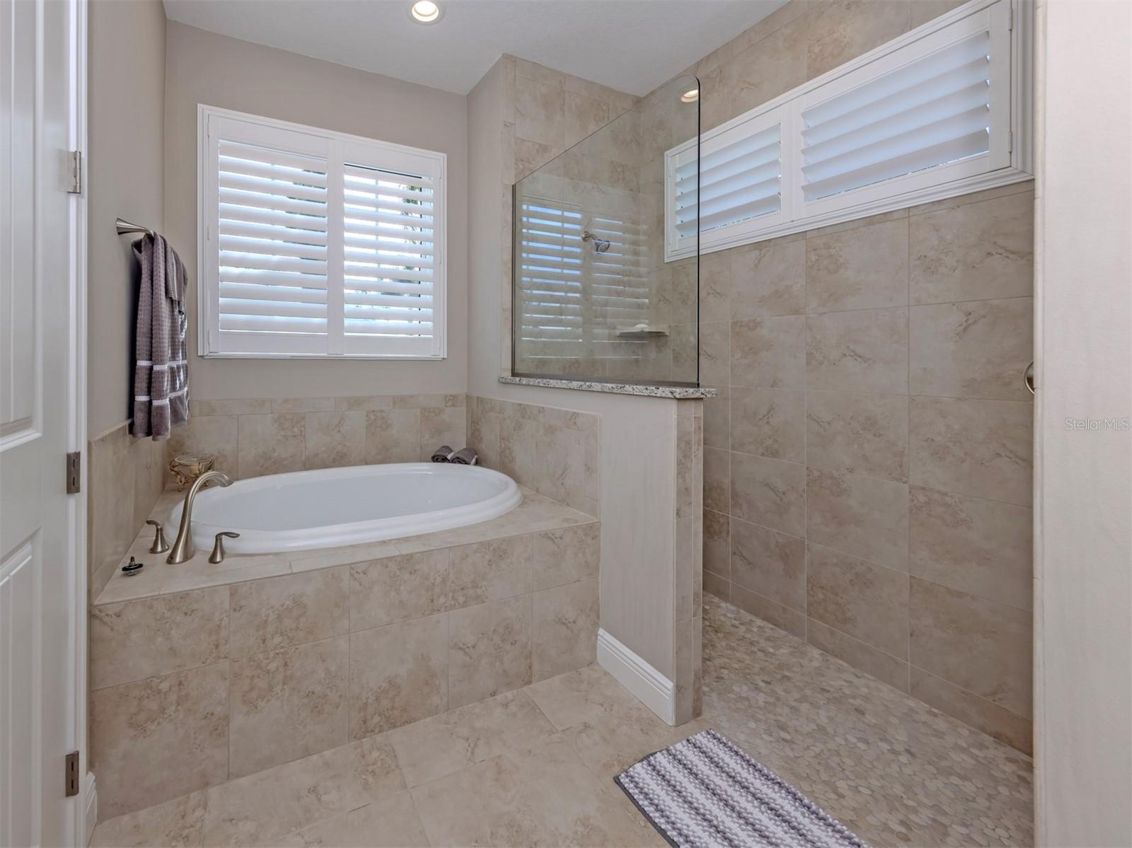 Image 20 of 53 For 18061 Wooden Skiff Court