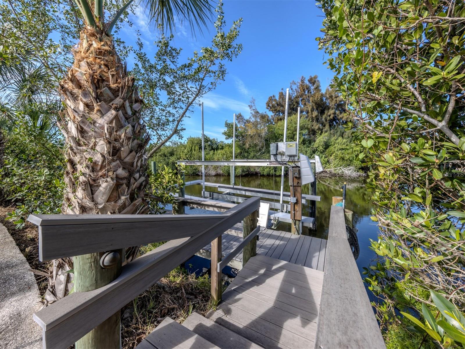 Image 39 of 53 For 18061 Wooden Skiff Court