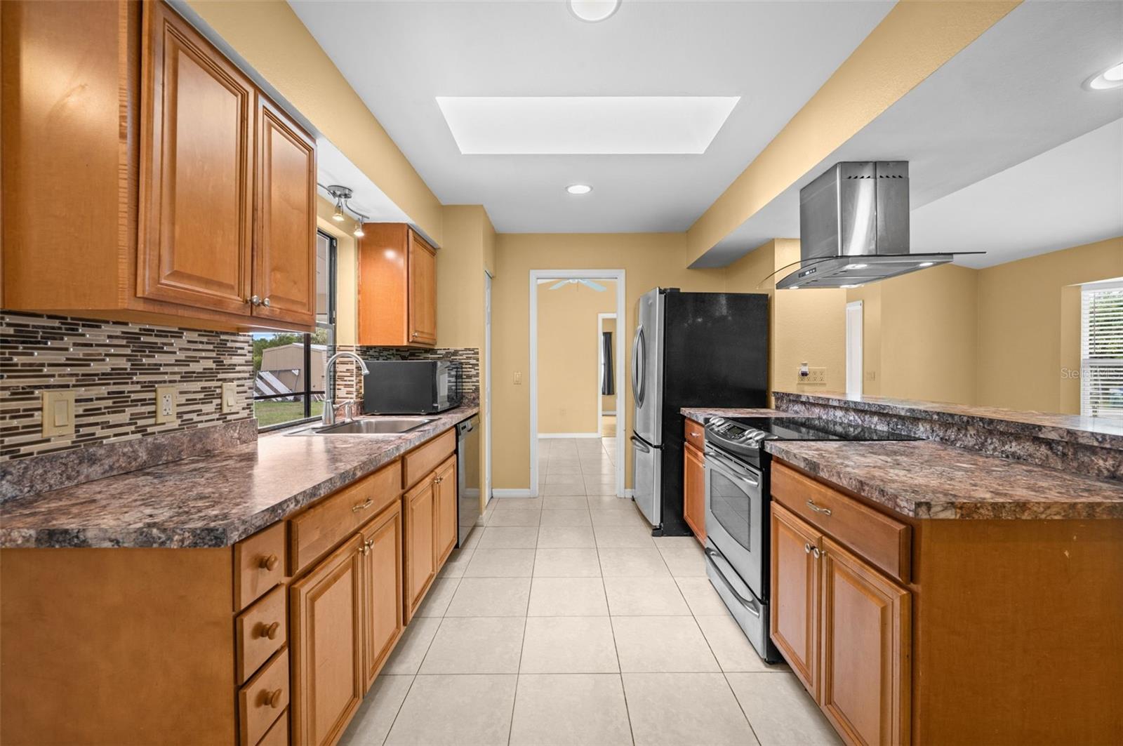 Image 12 of 32 For 7044 Denmark Street