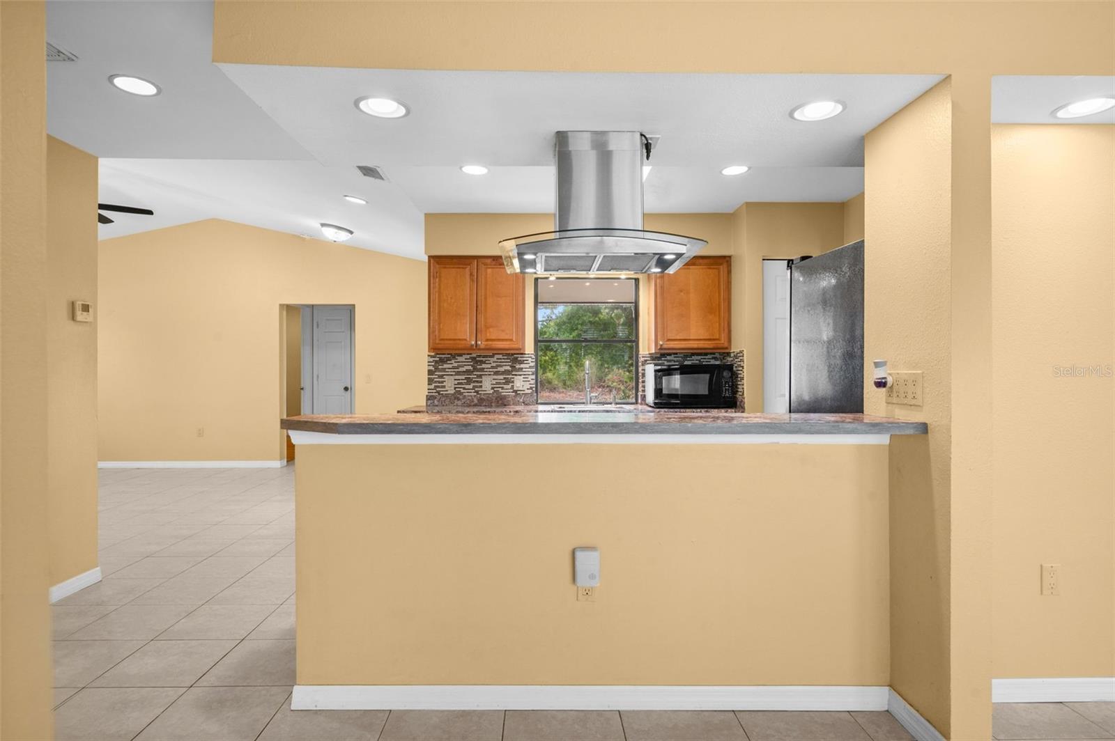 Image 13 of 32 For 7044 Denmark Street