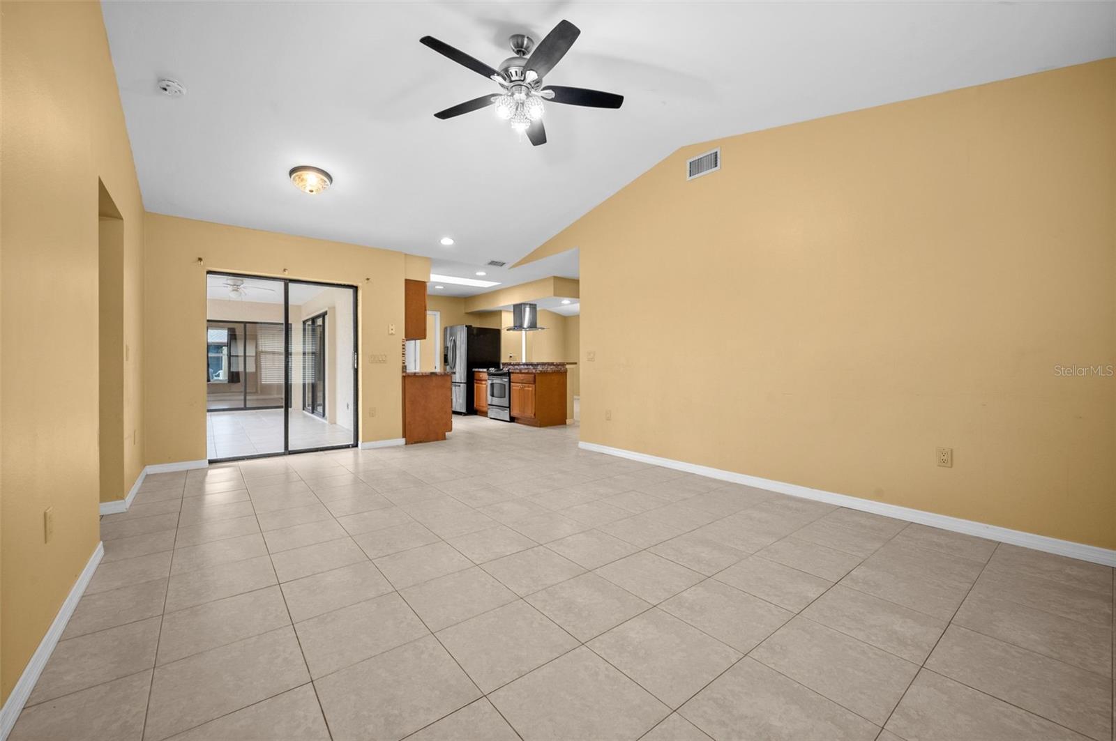 Image 15 of 32 For 7044 Denmark Street