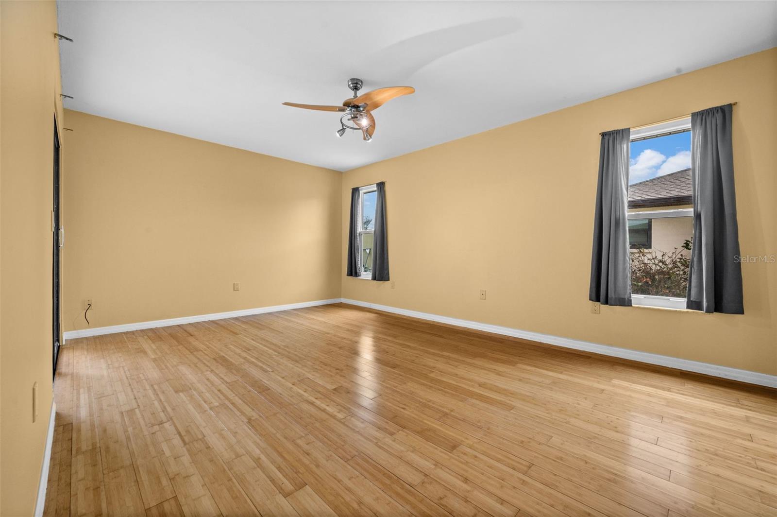 Image 20 of 32 For 7044 Denmark Street