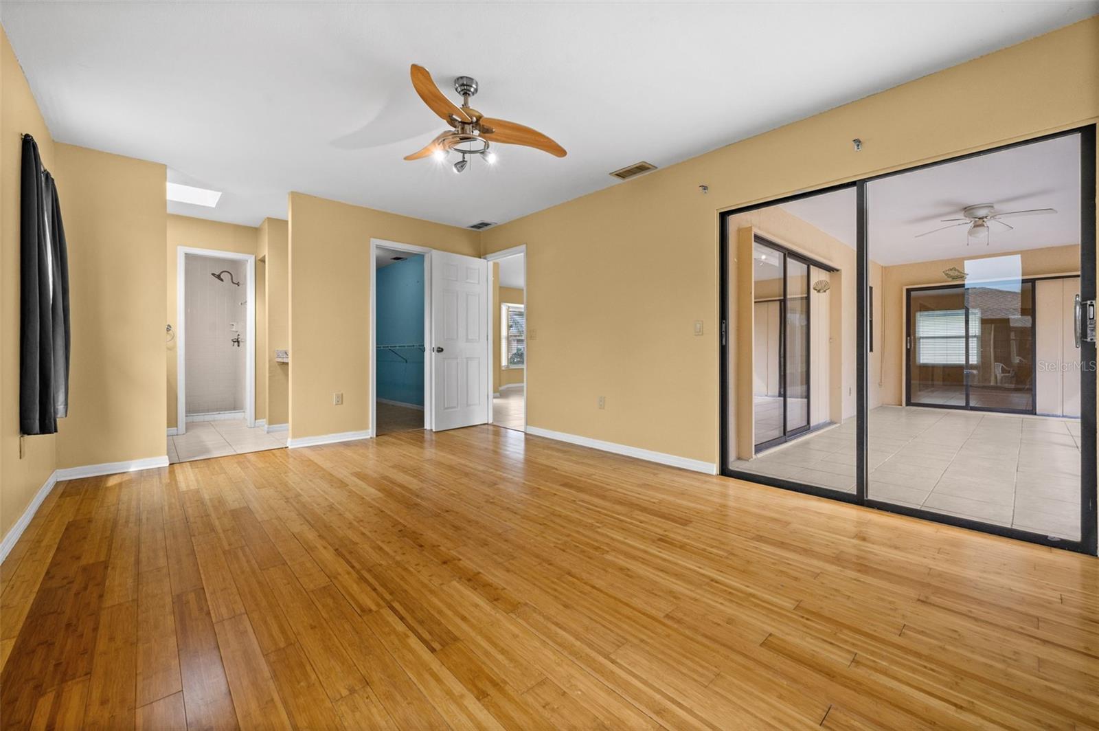 Image 22 of 32 For 7044 Denmark Street