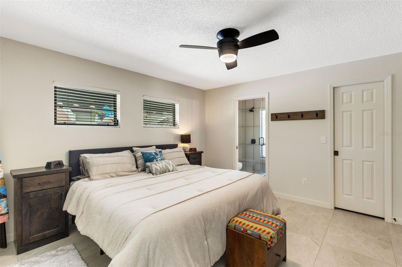 Image 23 of 53 For 440 Palmetto Court 1