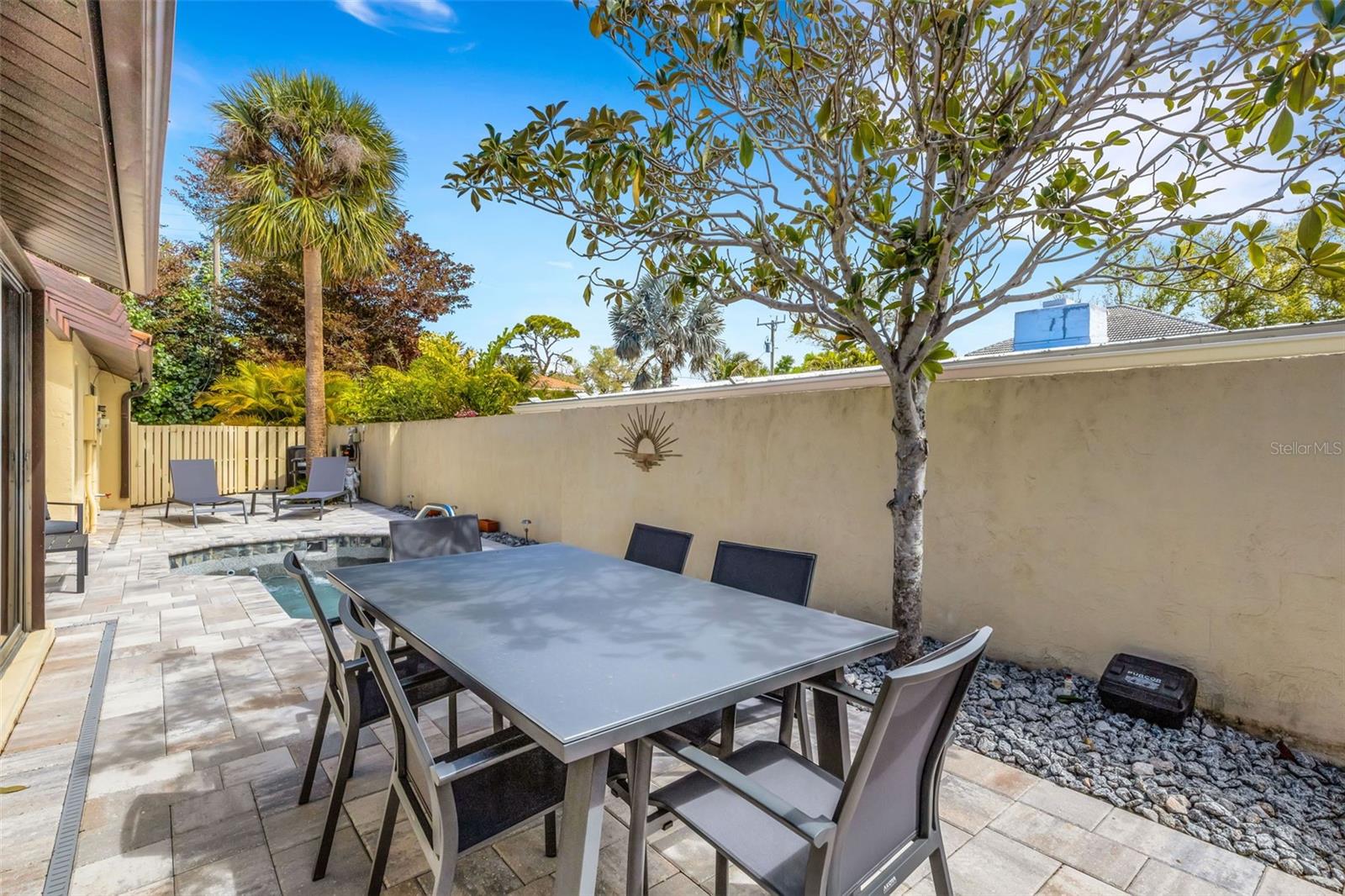 Image 36 of 53 For 440 Palmetto Court 1