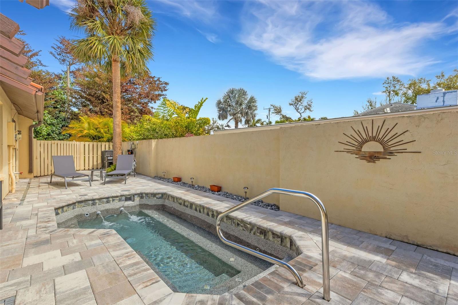 Image 37 of 53 For 440 Palmetto Court 1