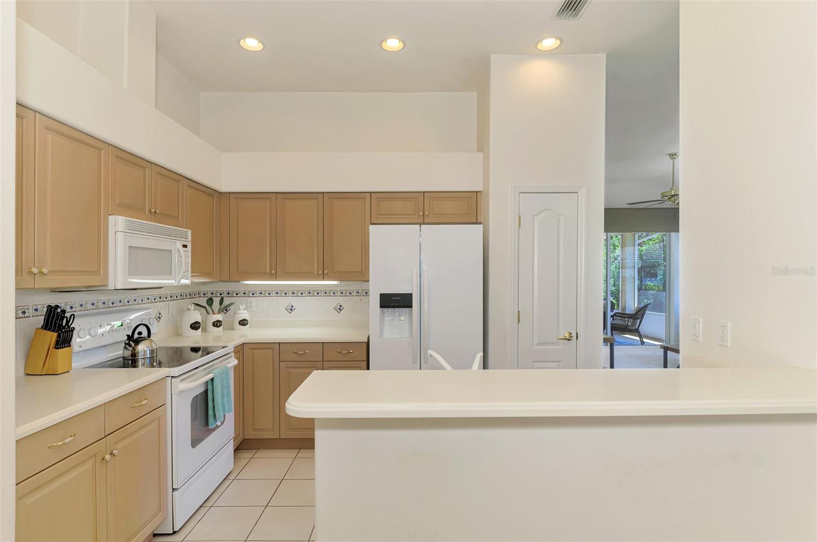 Image 22 of 61 For 230 Crobuli Point