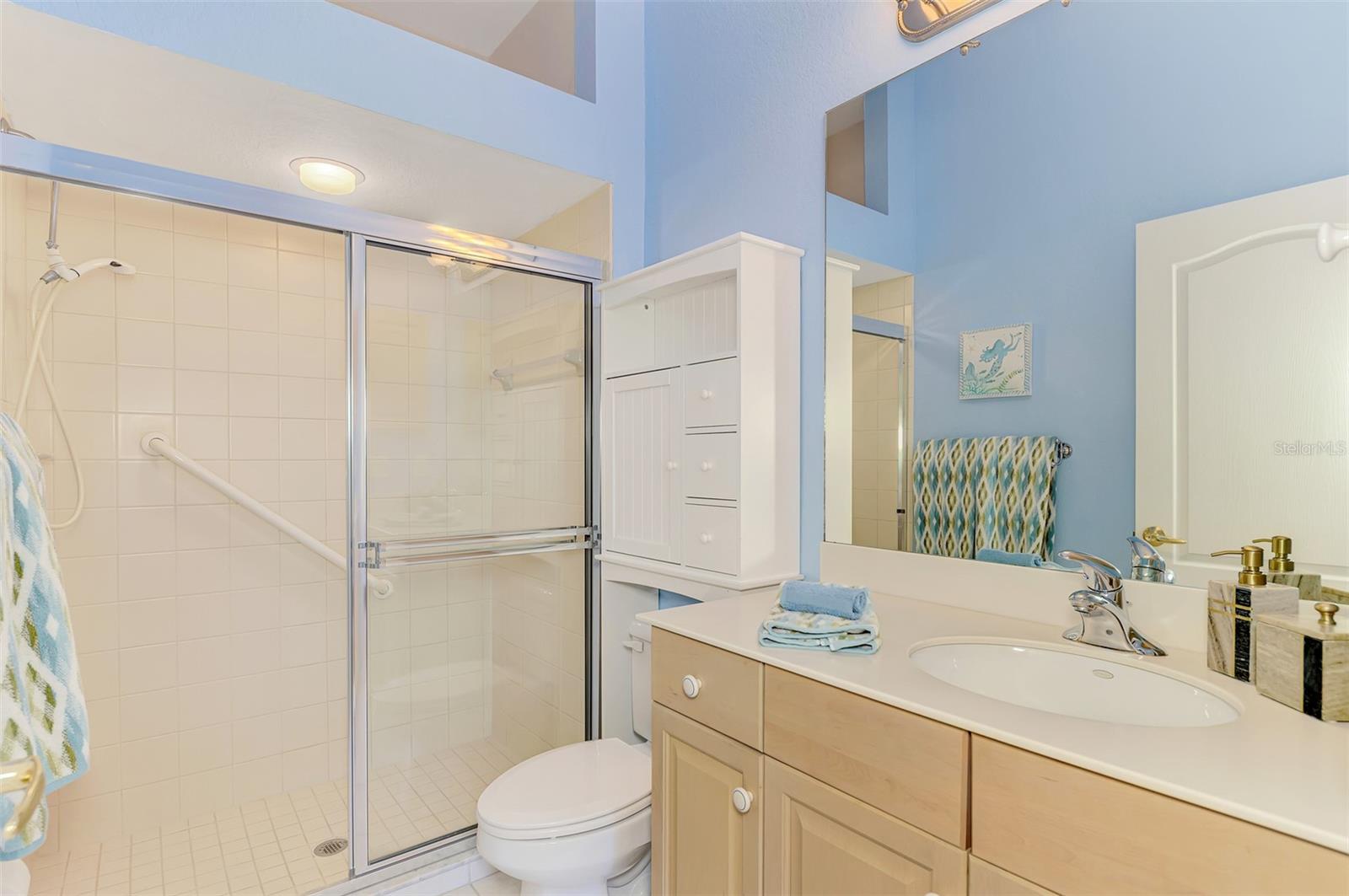 Image 33 of 61 For 230 Crobuli Point