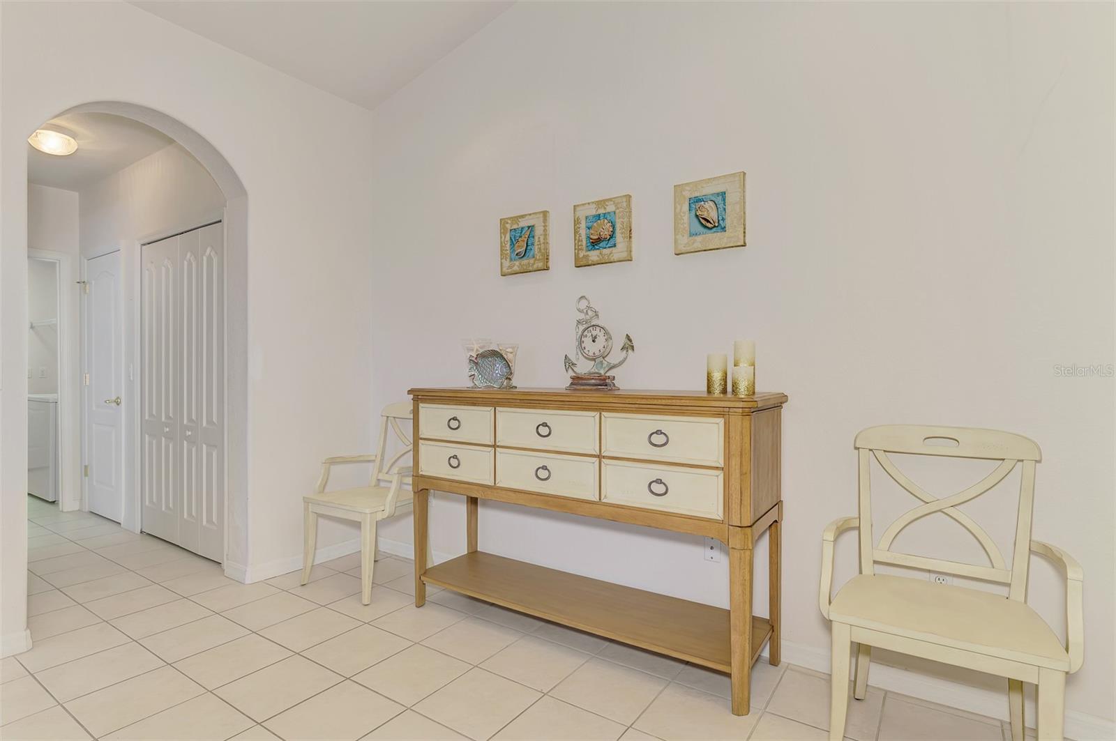 Image 35 of 61 For 230 Crobuli Point