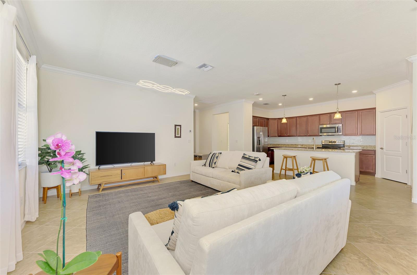 Image 20 of 67 For 10435 Medjool Drive