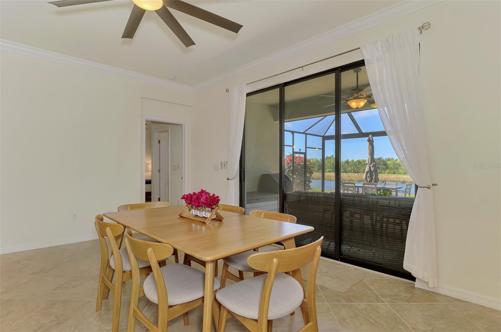 Image 30 of 67 For 10435 Medjool Drive