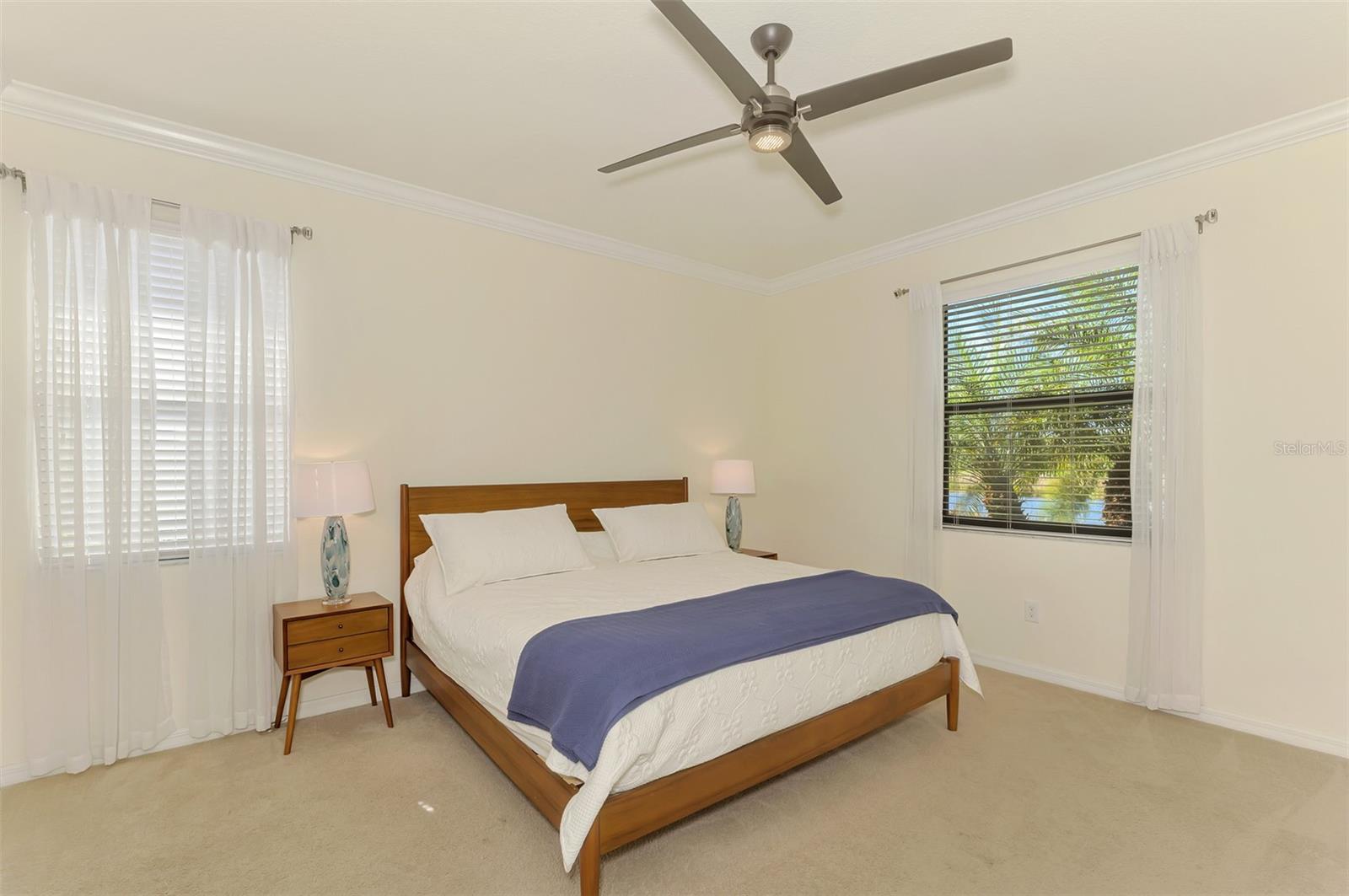 Image 33 of 67 For 10435 Medjool Drive