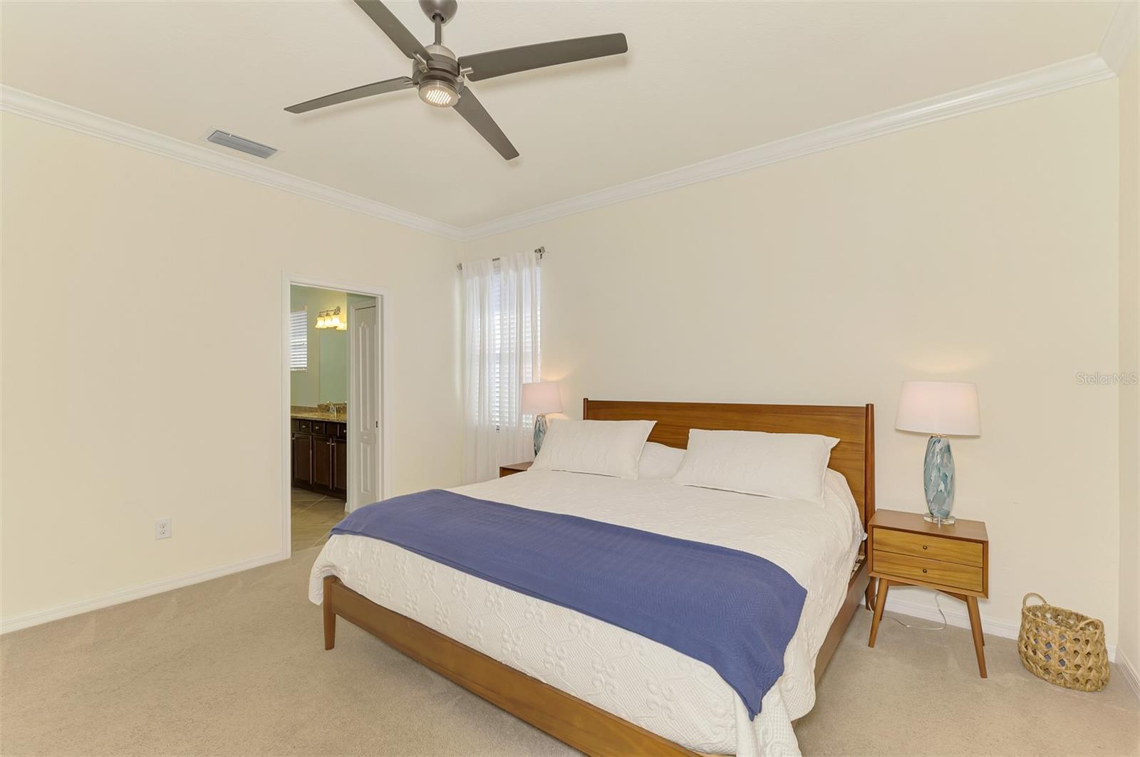 Image 35 of 67 For 10435 Medjool Drive