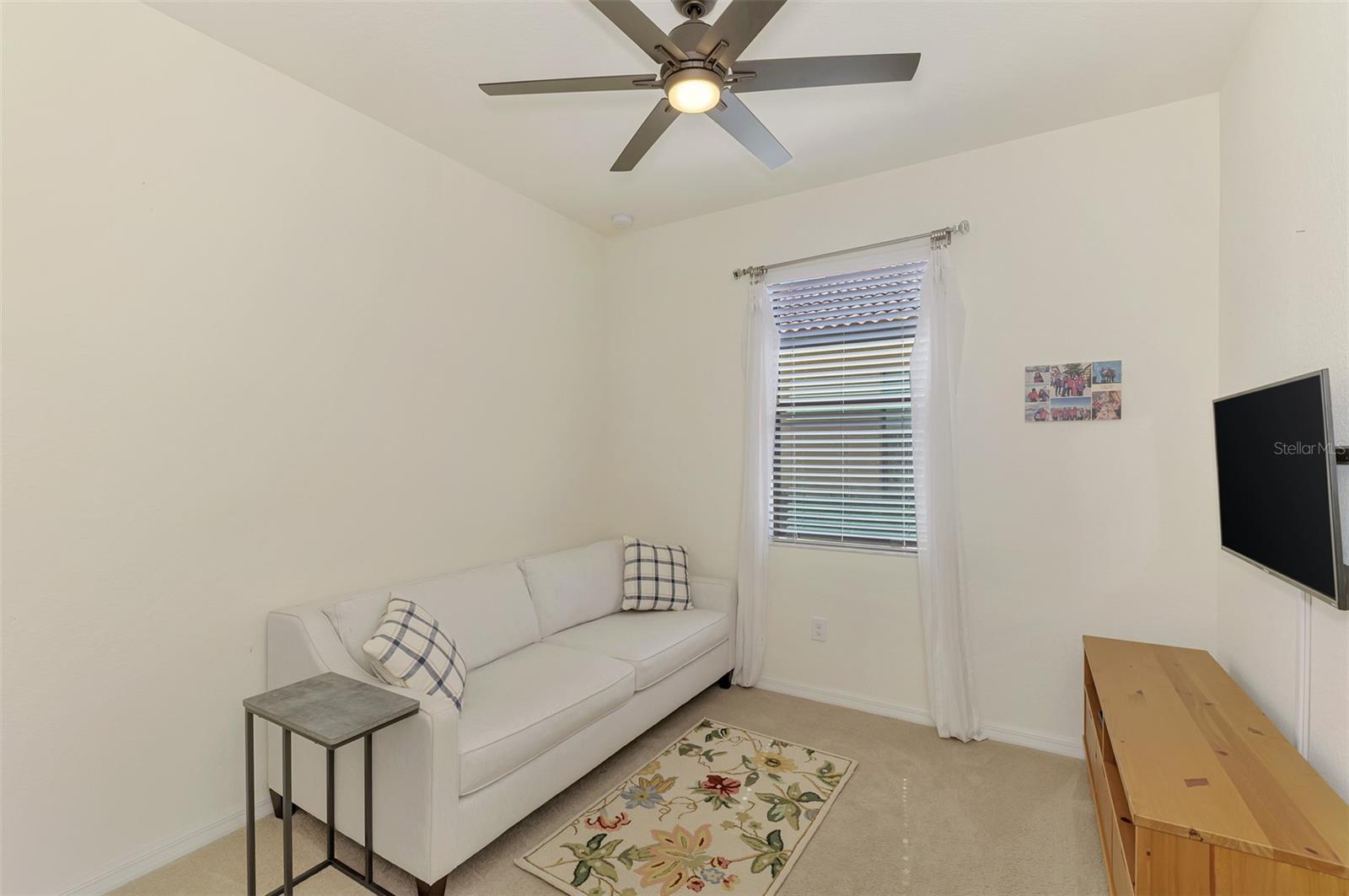 Image 41 of 67 For 10435 Medjool Drive