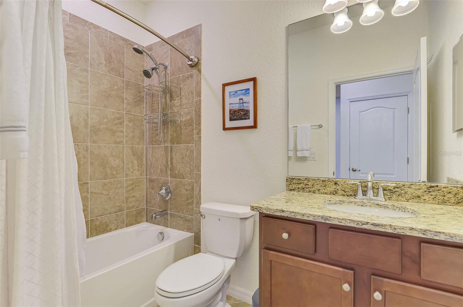 Image 46 of 67 For 10435 Medjool Drive