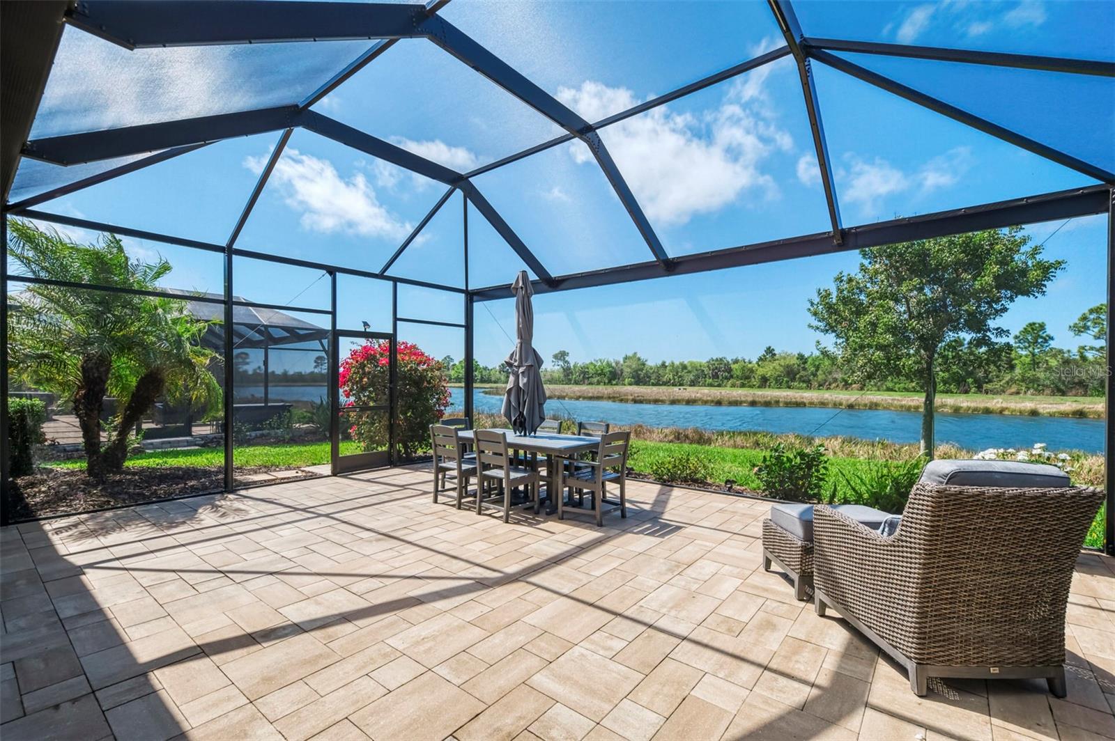 Image 51 of 67 For 10435 Medjool Drive