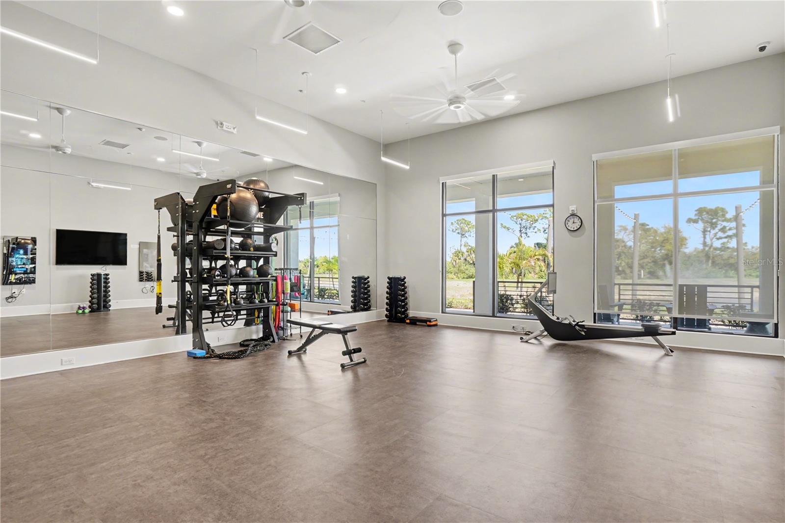 Image 28 of 36 For 18065 Grand Prosperity Drive