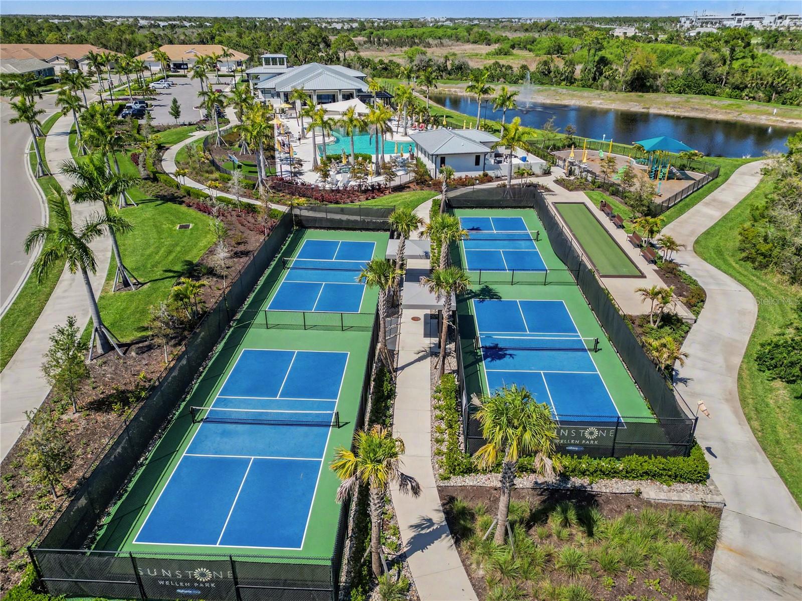 Image 33 of 36 For 18065 Grand Prosperity Drive