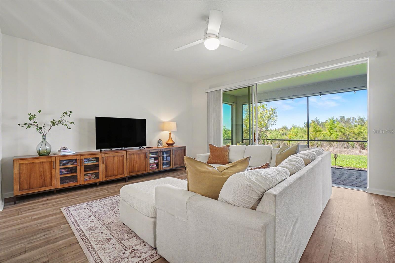 Image 8 of 36 For 18065 Grand Prosperity Drive