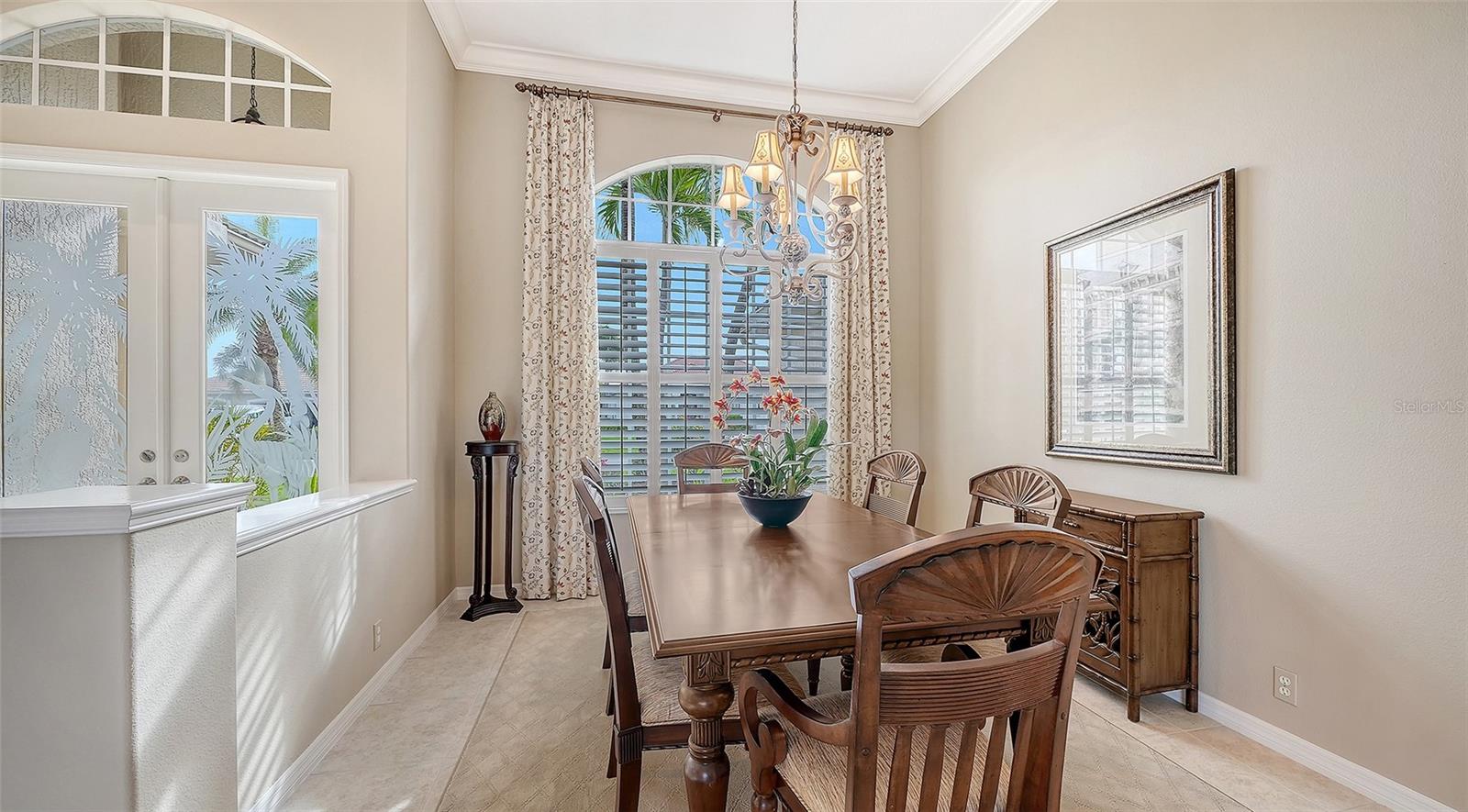 Image 6 of 52 For 824 Amaryllis Lane