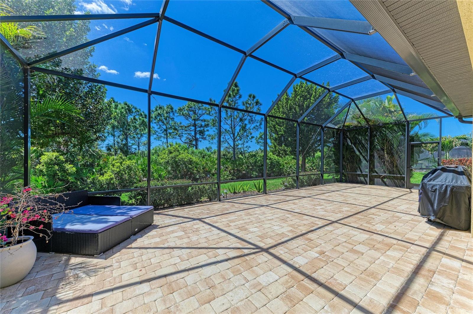 Image 56 of 85 For 10363 Medjool Drive