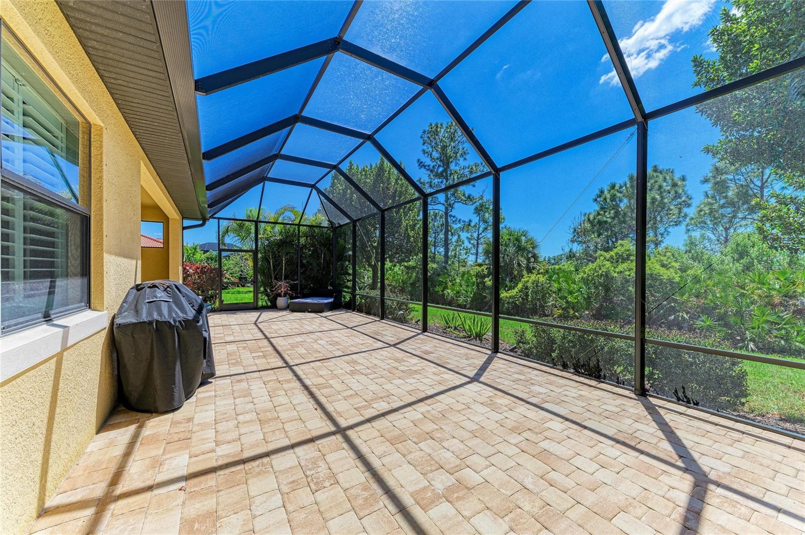 Image 57 of 85 For 10363 Medjool Drive