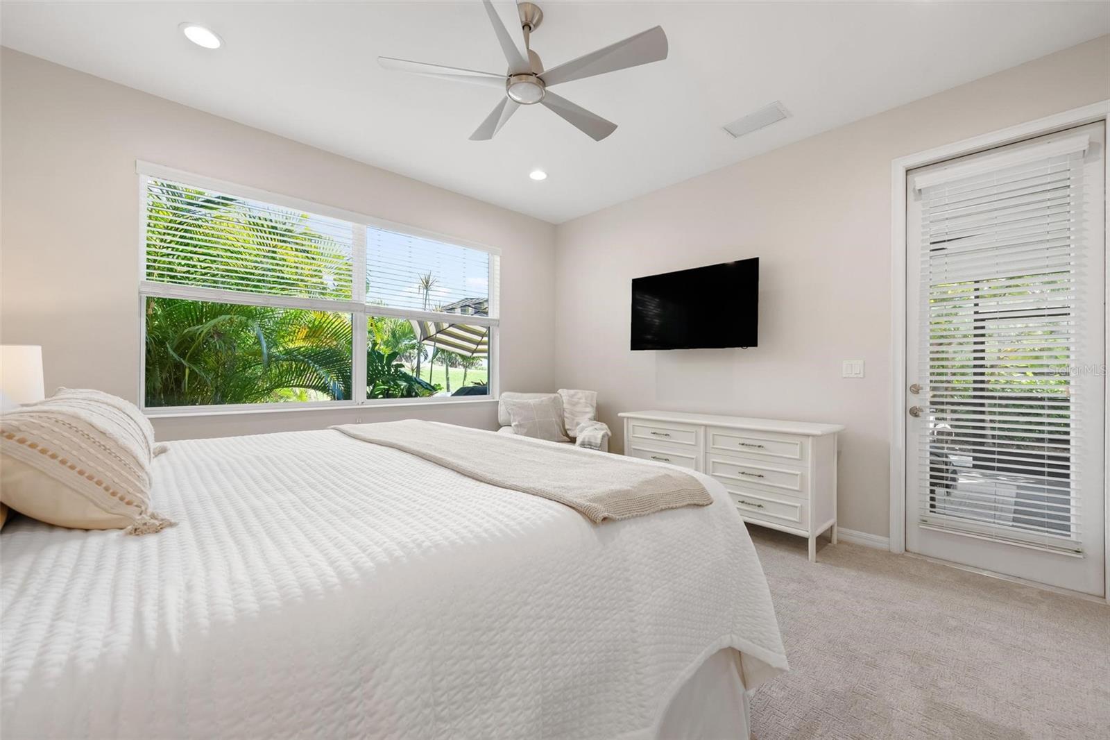 Image 19 of 41 For 246 Padova Way