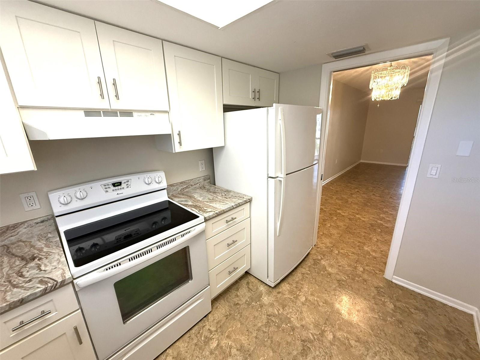 Listing photo id 8 for 102 Capri Isles Boulevard 306