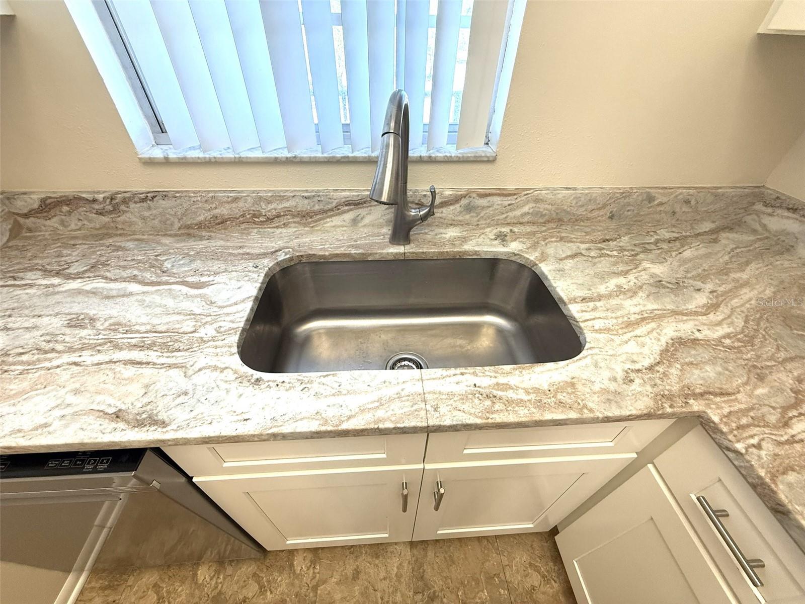 Listing photo id 9 for 102 Capri Isles Boulevard 306