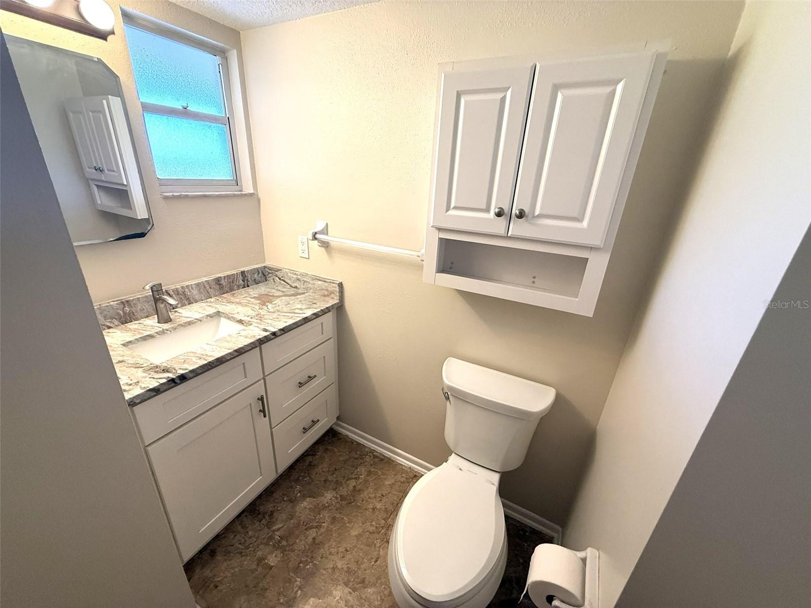 Listing photo id 13 for 102 Capri Isles Boulevard 306