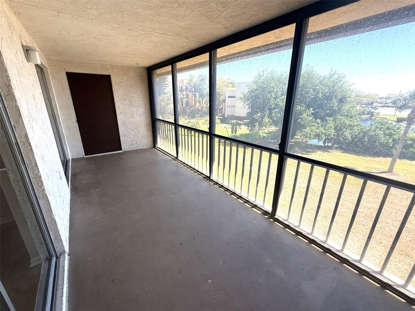 Listing photo id 16 for 102 Capri Isles Boulevard 306