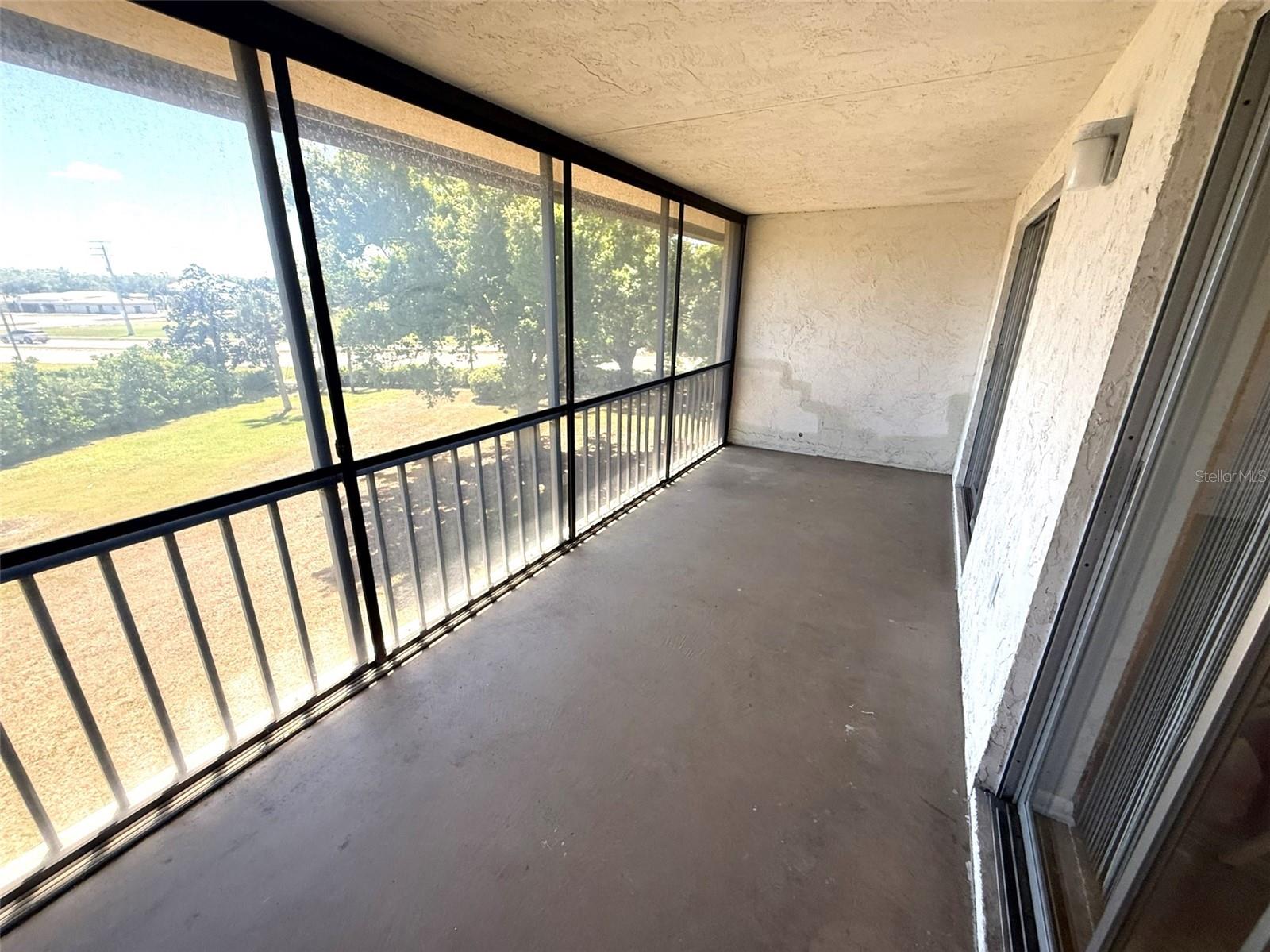 Listing photo id 17 for 102 Capri Isles Boulevard 306