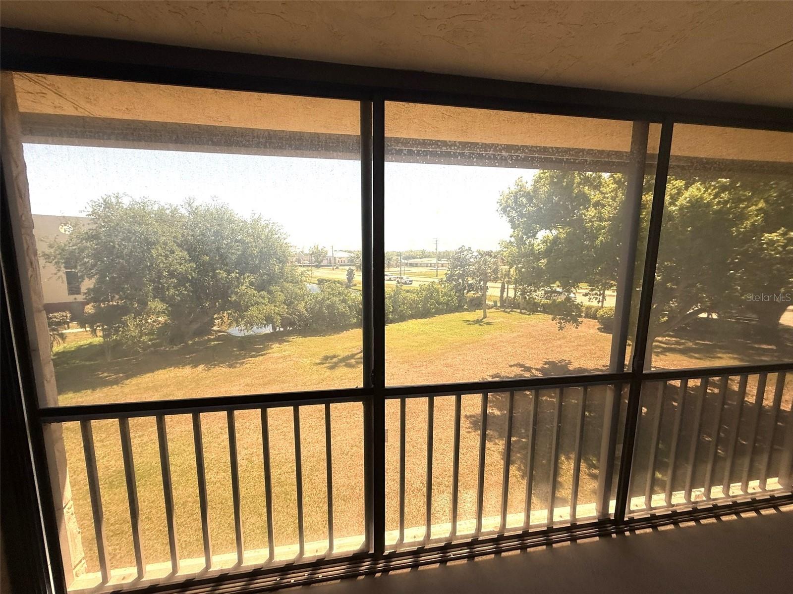 Listing photo id 18 for 102 Capri Isles Boulevard 306