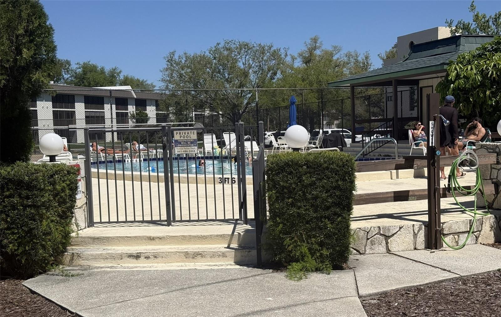 Listing photo id 22 for 102 Capri Isles Boulevard 306